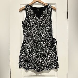 LOFT Black and White Leaf-Print Sleeveless Wrap Romper
